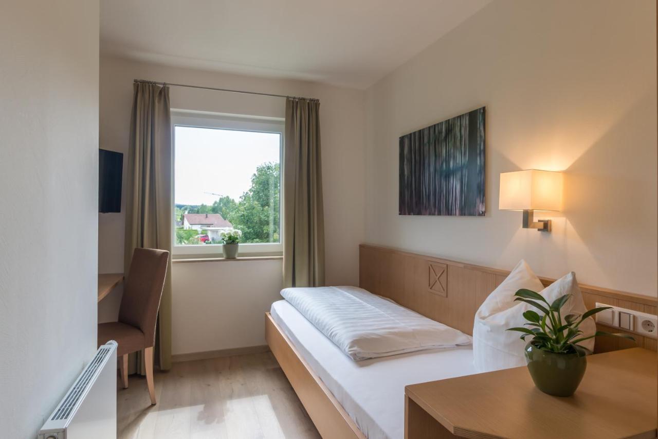Gaestehaus Burgblick Bisingen 객실 사진